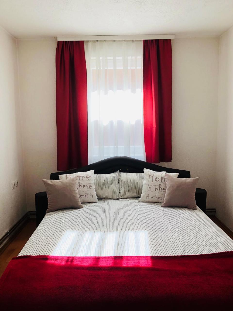 Apartment Adella *